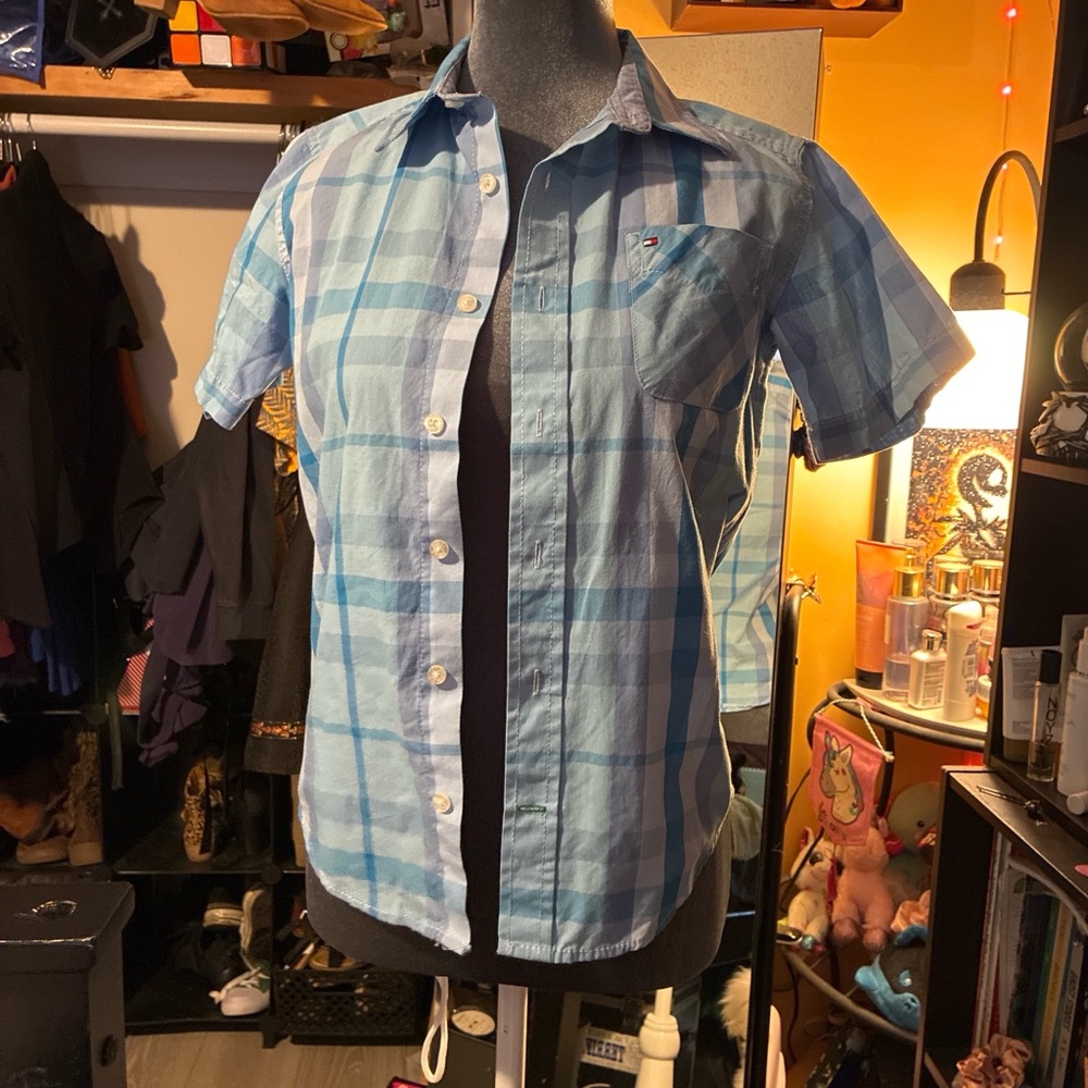 Tommy Hilfiger Light Blue Plaid Short-Sleeve Button-Down Shirt